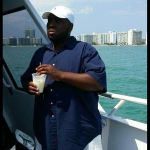 Meet your Posher, Theo